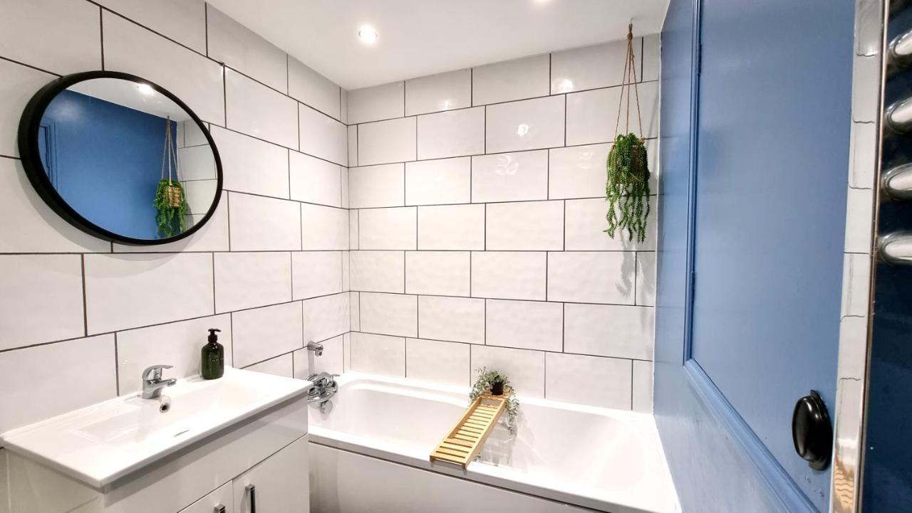 Quay House By Switchback Stays With Free Parking Cardiff Ngoại thất bức ảnh